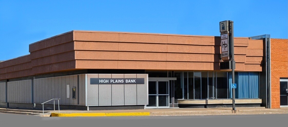 Image of High Plains bank.